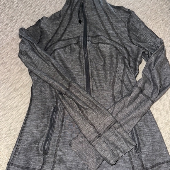 Lululemon Define Jacket - Picture 4 of 5
